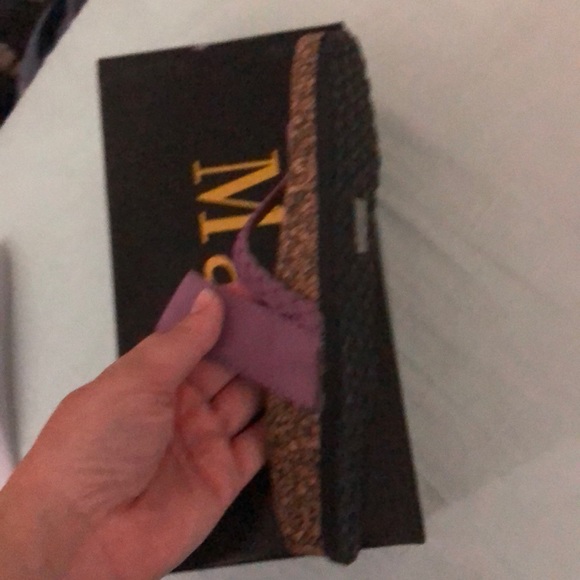 Size 8 Vegan Leather Toe Strap Sandal - Picture 5 of 5